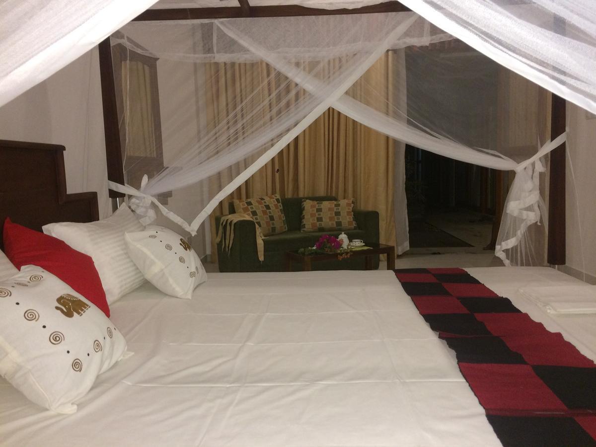 Hotel Bundala Park Weligatta ภายนอก รูปภาพ