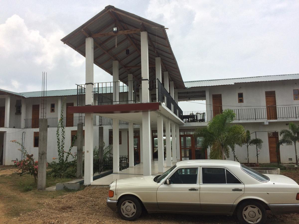 Hotel Bundala Park Weligatta ภายนอก รูปภาพ